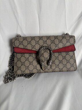 Gucci Dionysus GG Supreme Bag